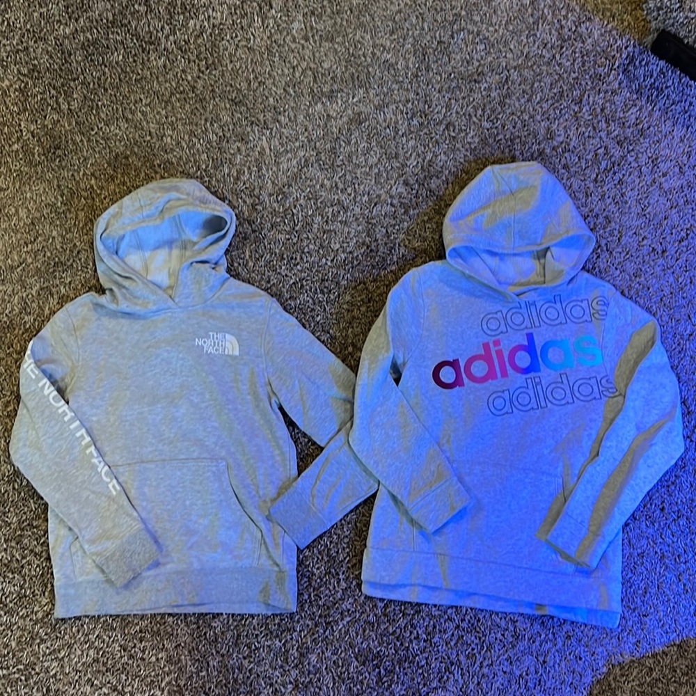 SOLD Sweatshirts girls